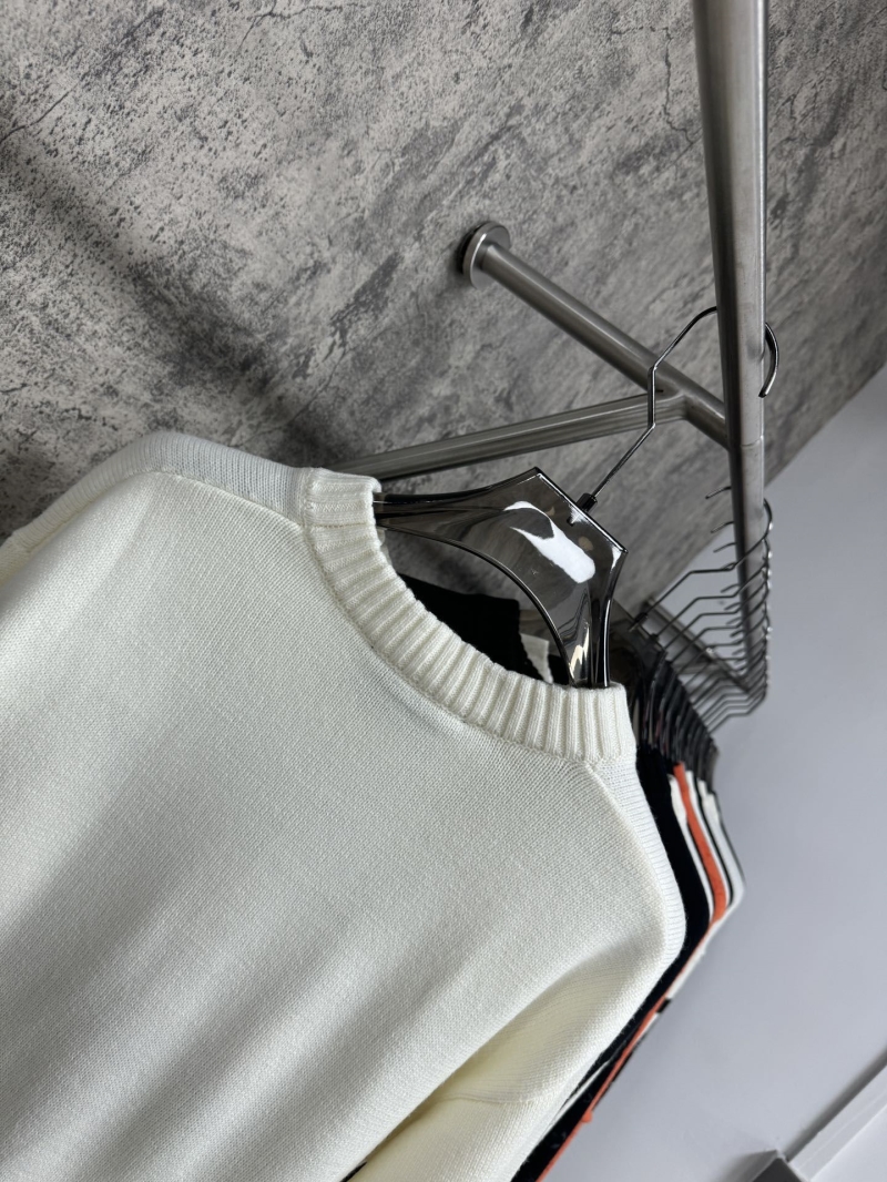 Gvc*1 sweaters